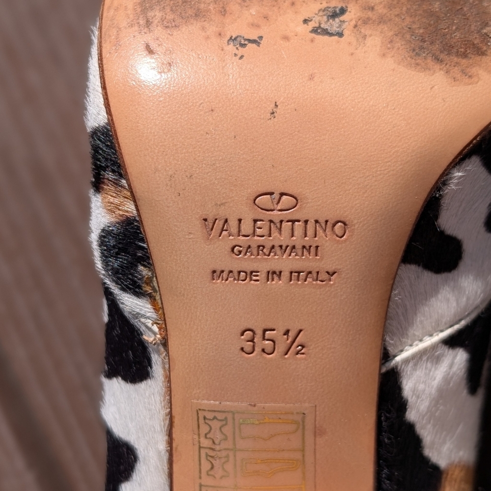 Valentino Garavani Leopard Print Leather Pumps - Brown/Black/White - Picture 7 of 11